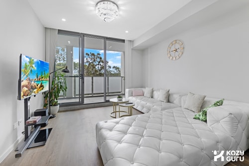 KozyGuru | Wentworthville | 2 Bed 2 Bath Apt