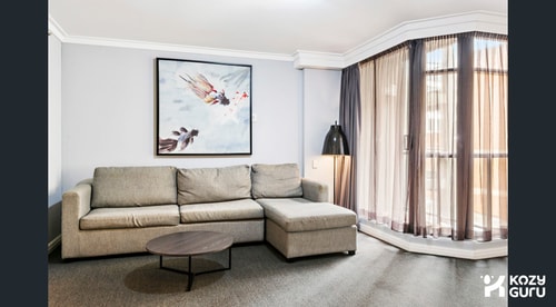 KozyGuru | Haymarket | Modern 1 Apt Best Location