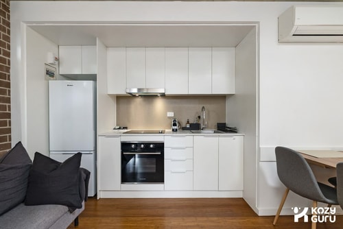 KozyGuru | Alexandria | Smartly Designed Retreat