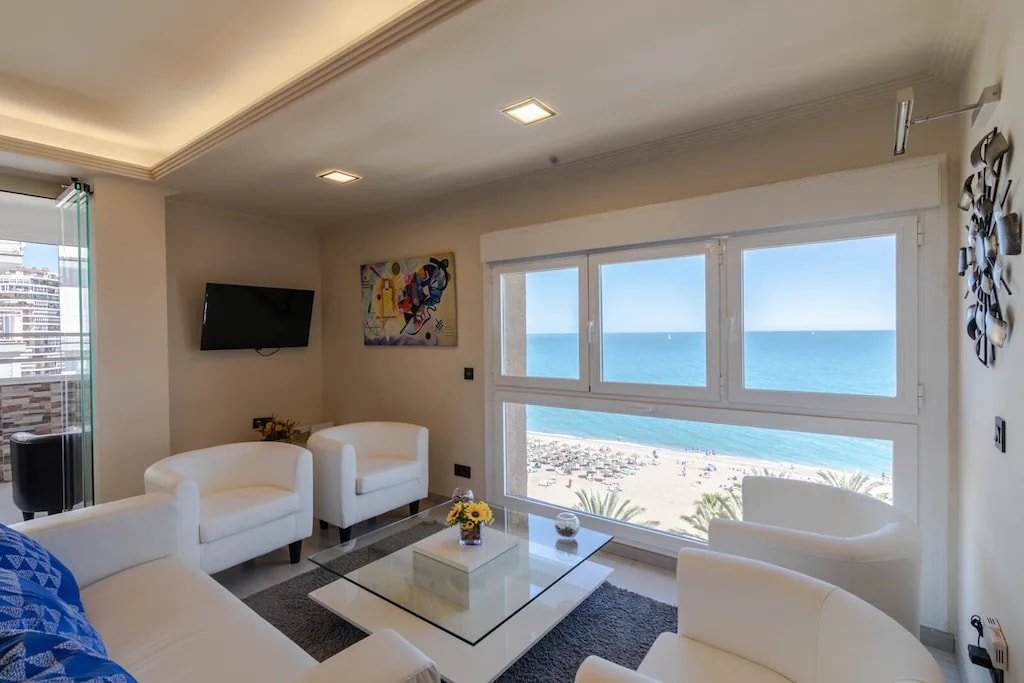 Executive 2 Bed Room Apartment Full Sea Views gallery image 6