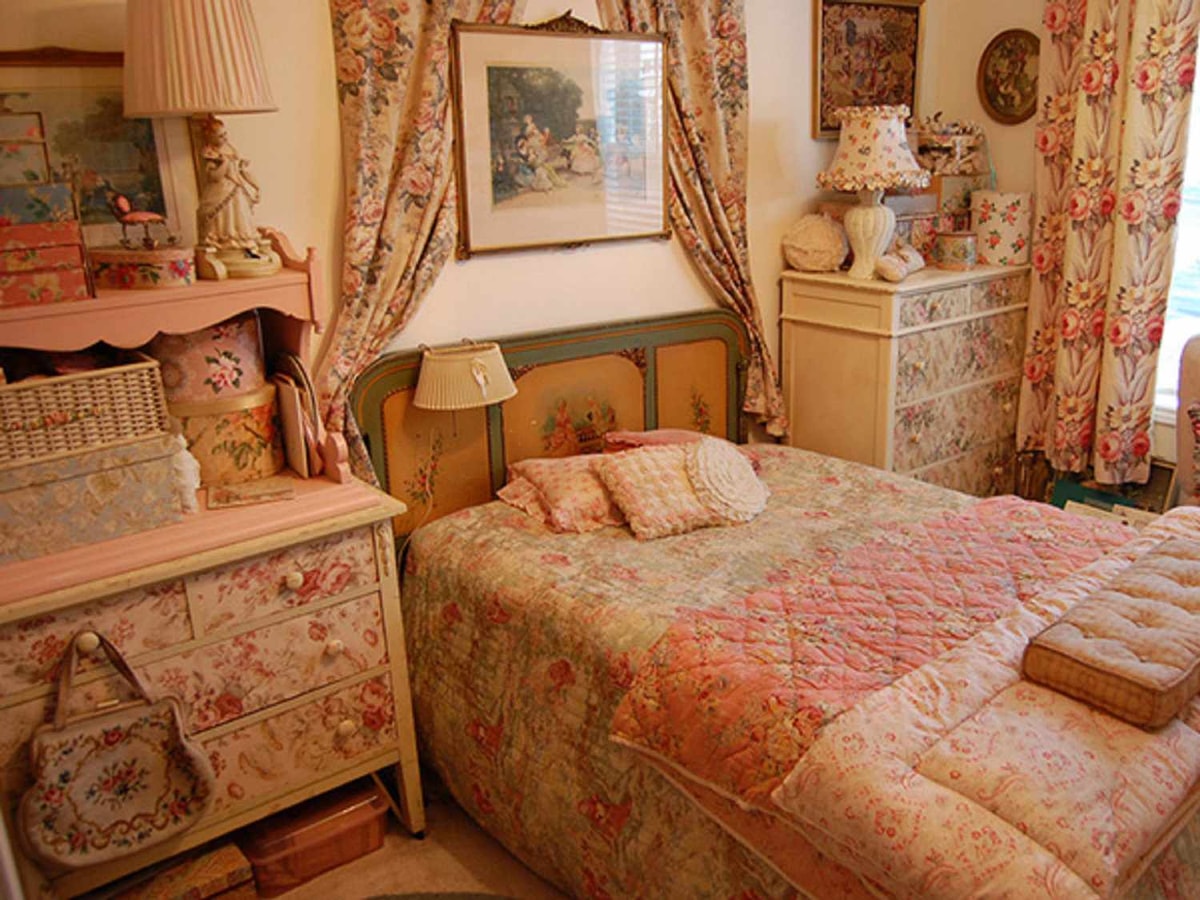 Pleaset vintage apartment gallery image 6