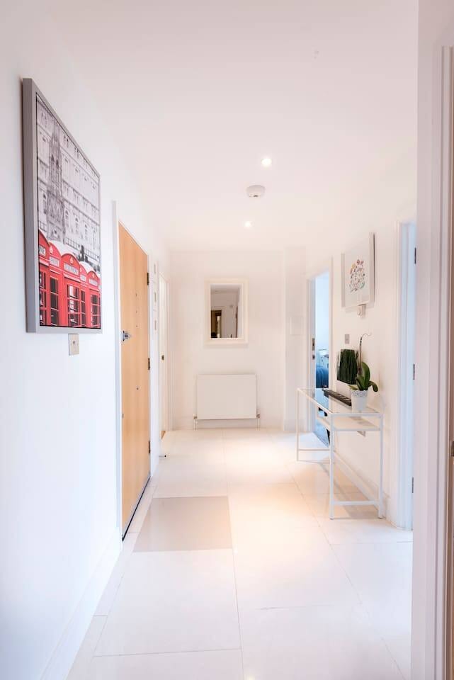 -20%! High Holborn 3BR Penthouse, amazing terrace! gallery image 18