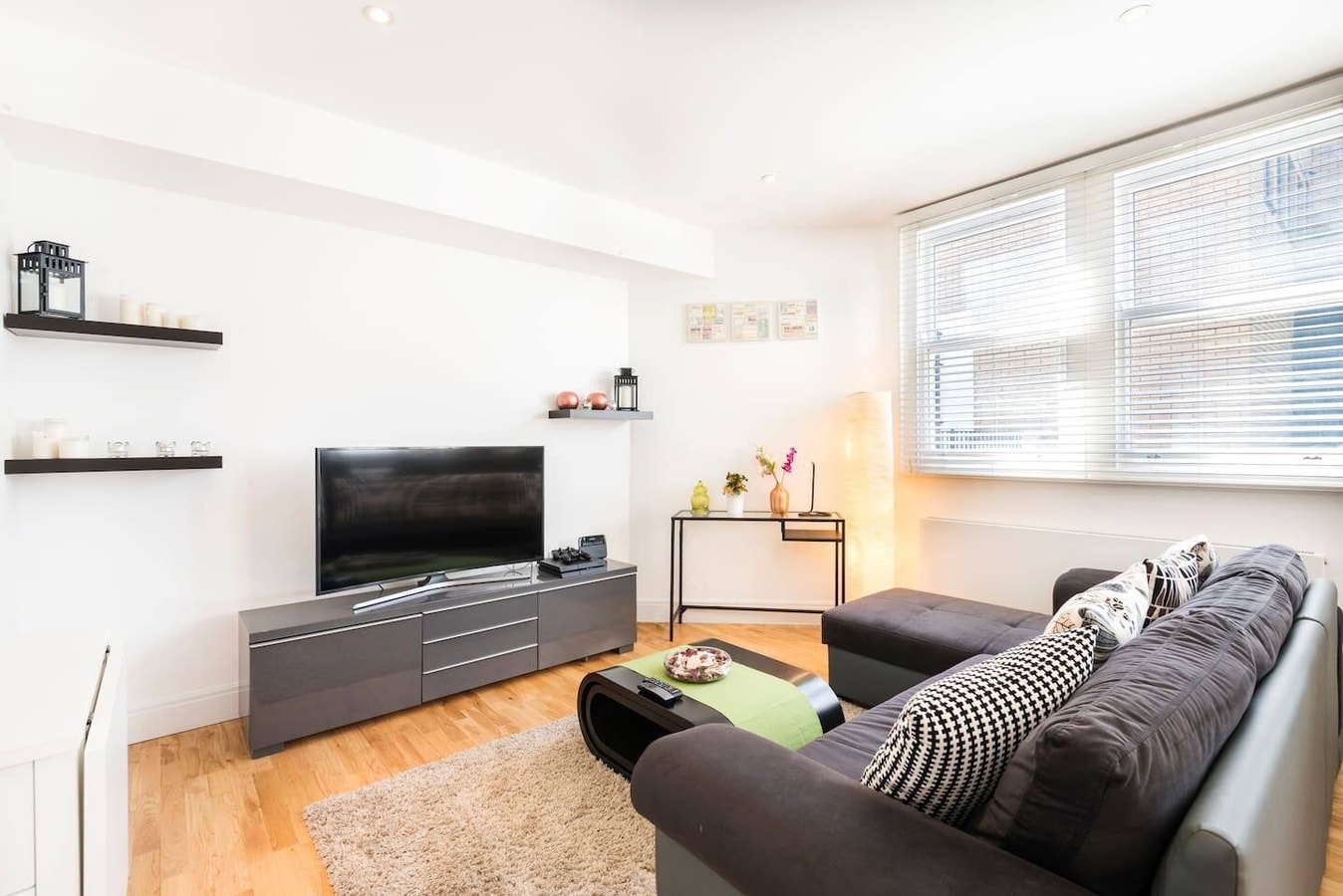 -20%! High Holborn 3BR Penthouse, amazing terrace! gallery image 20