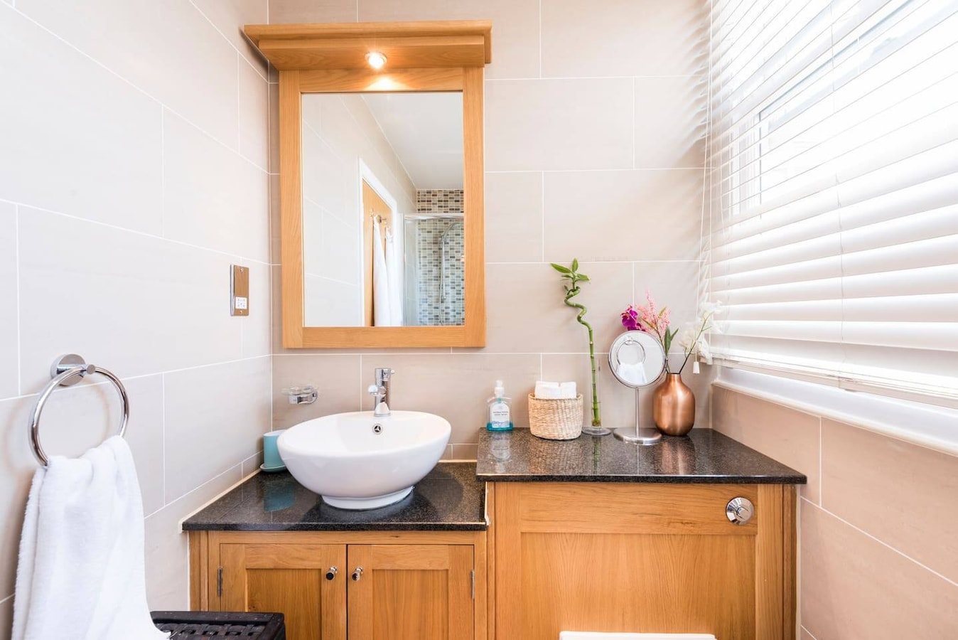 -20%! High Holborn 3BR Penthouse, amazing terrace! gallery image 16