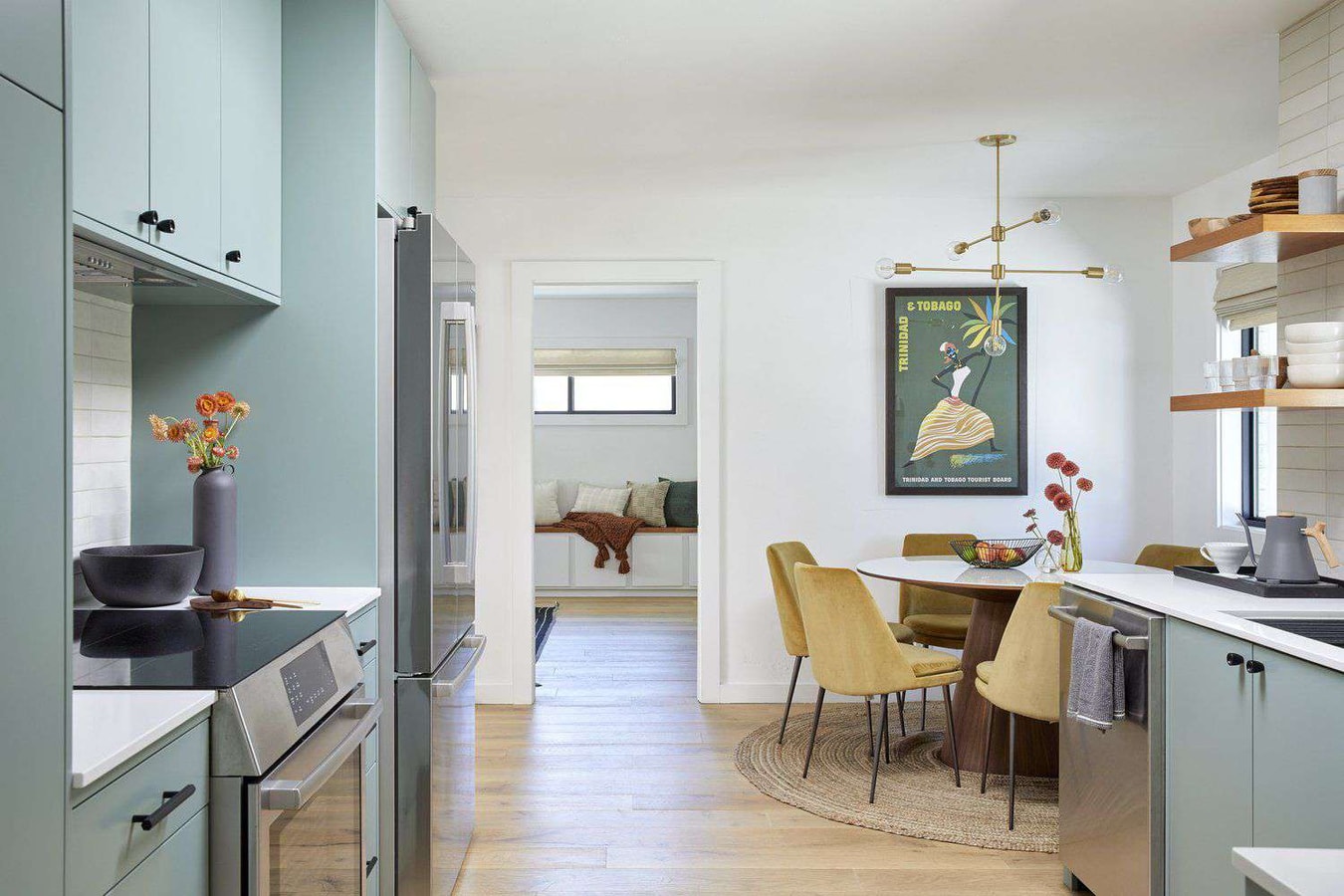Blue Listing gallery image 5