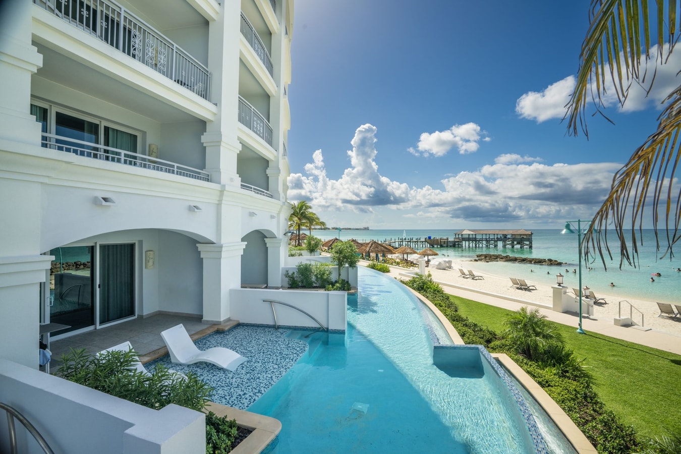 Beachfront 1BR Recidences gallery image 1