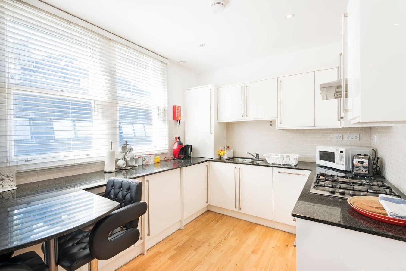 -20%! High Holborn 3BR Penthouse, amazing terrace! gallery image 22