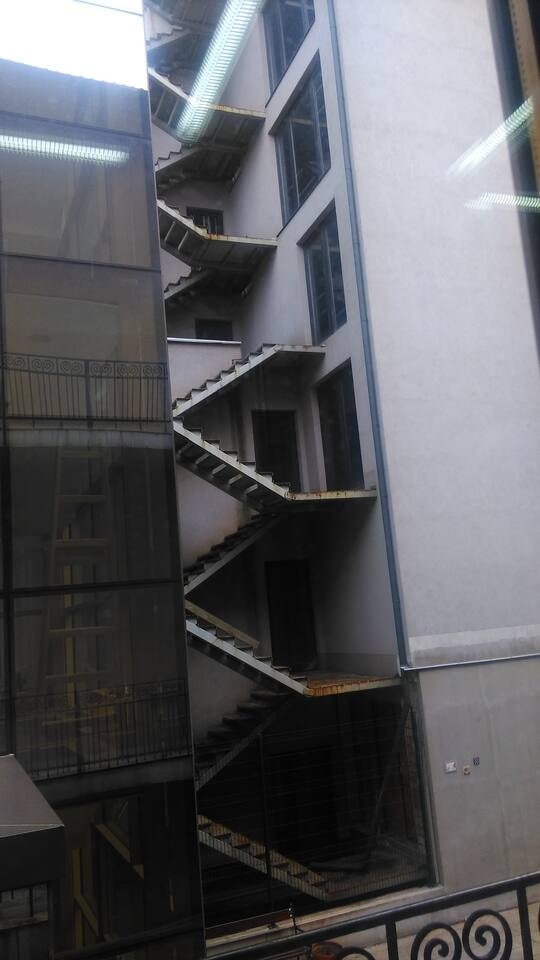 -20% New luxurious 1BR in the big centerR5 gallery image 8