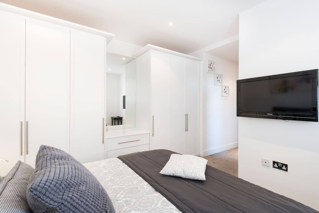 -20%! High Holborn 3BR Penthouse, amazing terrace! gallery image 13