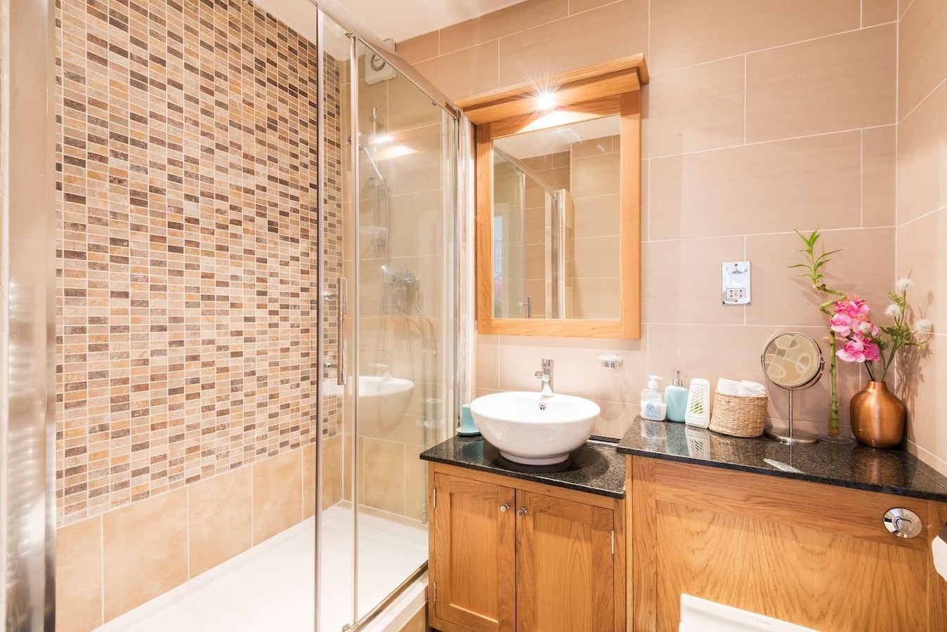 -20%! High Holborn 3BR Penthouse, amazing terrace! gallery image 8