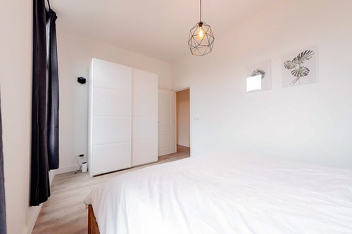 Deluxe 2 bedroom apartment top prime location 20 LVM Stays