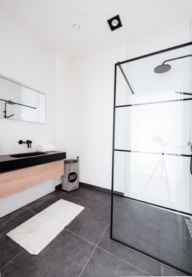 Deluxe 2 bedroom apartment top prime location 22 LVM Stays