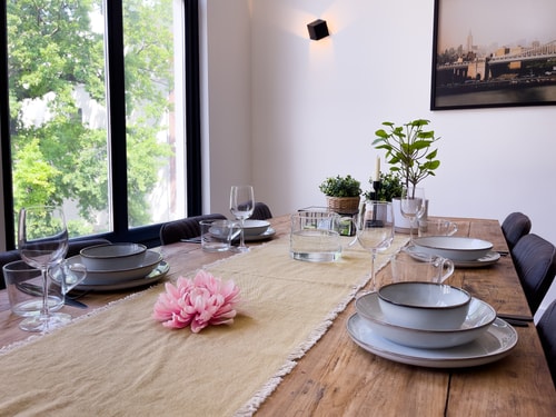 Deluxe 2 bedroom apartment top prime location 10 LVM Stays