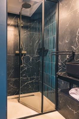 Deluxe family apartment w/ mezzanine at LVM STAYS 8 LVM Stays