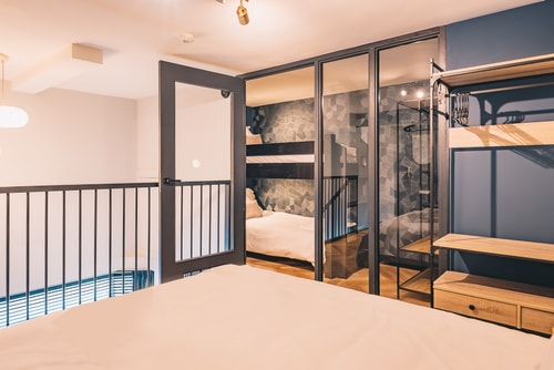 Deluxe family apartment w/ mezzanine at LVM STAYS 12 LVM Stays