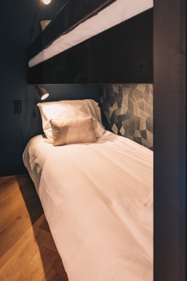 Deluxe family apartment w/ mezzanine at LVM STAYS 14 LVM Stays
