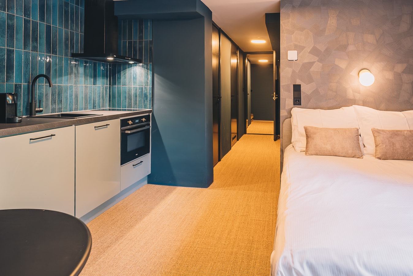 2 persoon room with patio at LVM STAYS LVM Stays