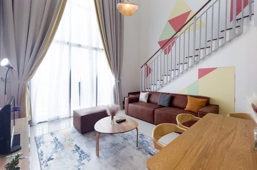 Designer Penthouse iCity WiFi | Parking | Netflix