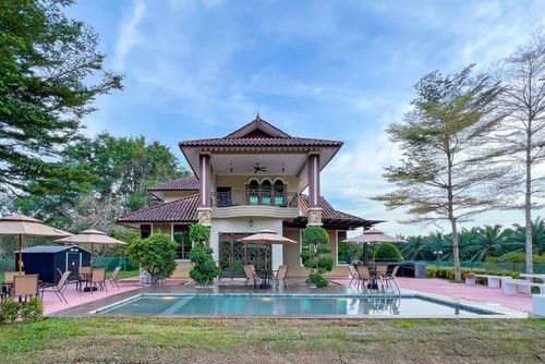 Villa In Umbai For 24 Pax w/ Pool & BBQ