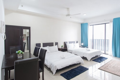 ICity Studio Sleeps 4 People