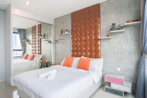 iCity 1Bedroom Apt | Free Parking | Wi-Fi