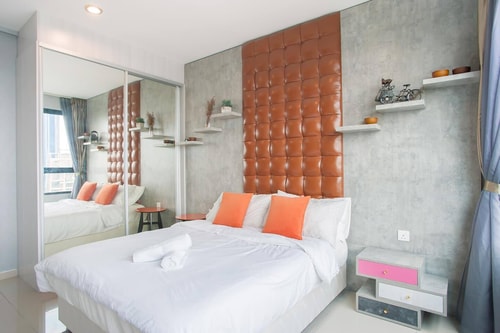 1BR iCity NEAR SOGO & JAKEL