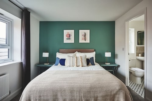 Warwick Serviced Home for 6 walk to University