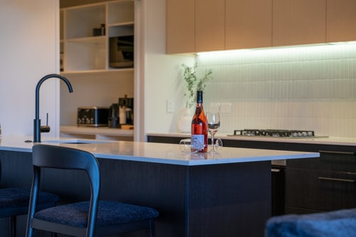 Contemporary 7 Bedroom House with Stunning View 57 Luxe Stay