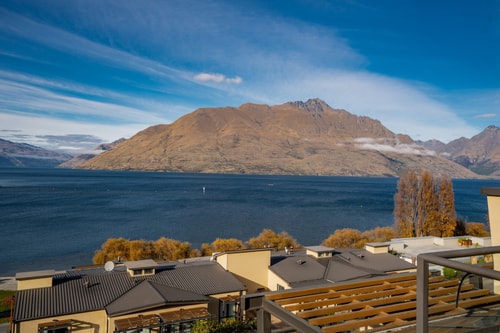 3-bedroom Penthouse Apartment - The Beacon 1002 27 Luxe Stay