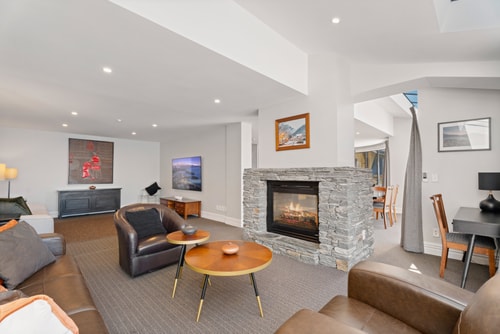6-bedroom Penthouse Apartment - The Beacon 14 Luxe Stay