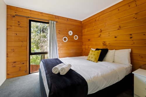 The Lodge - Tranquil & Picturesque 12 Luxe Stay