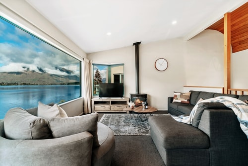 Lakefront Living at Remarkables Retreat - Unit 3 1 Luxe Stay
