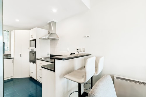 Lakefront Living at Remarkables Retreat - Unit 3 8 Luxe Stay