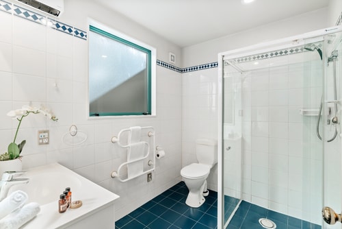 Lakefront Living at Remarkables Retreat - Unit 3 18 Luxe Stay