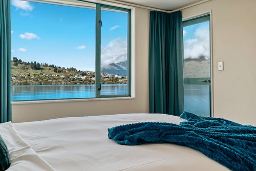 Lakefront Living at Remarkables Retreat - Unit 3 11 Luxe Stay