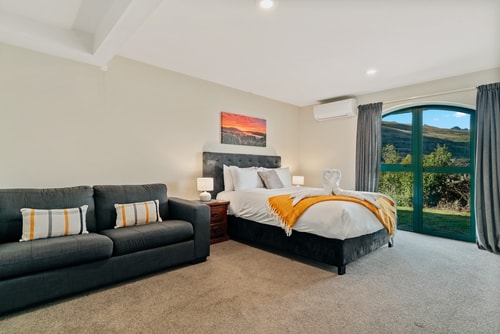 Lakefront Living at Remarkables Retreat - Unit 3 9 Luxe Stay