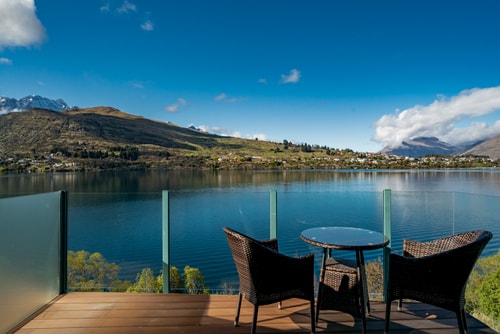 Lakefront Living at Remarkables Retreat - Unit 3 4 Luxe Stay