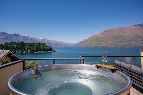 3-bedroom Penthouse Apartment - The Beacon 1002 34 Luxe Stay