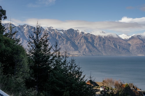 Contemporary 7 Bedroom House with Stunning View 53 Luxe Stay