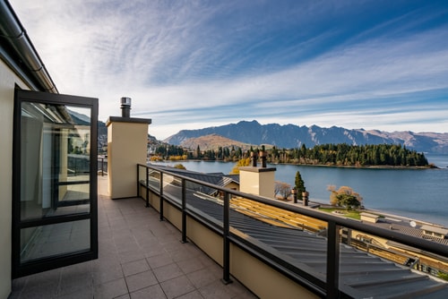 6-bedroom Penthouse Apartment - The Beacon 32 Luxe Stay