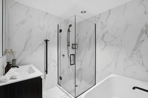 Contemporary 7 Bedroom House with Stunning View 50 Luxe Stay