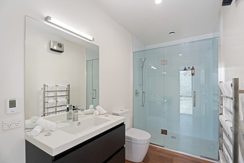 Style & Tranquillity - Eight Bedrooms, Two Houses 29 Luxe Stay