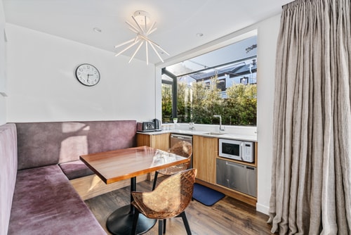 QT Sunrise 6 Luxe Stay