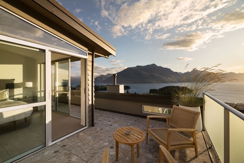 Luxury Villa with Panoramic Lake & Mountain Views 27 Luxe Stay