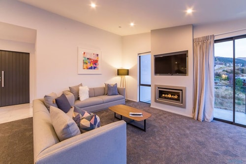 Luxury Retreat at 5 on The Hill Queenstown 6 Luxe Stay
