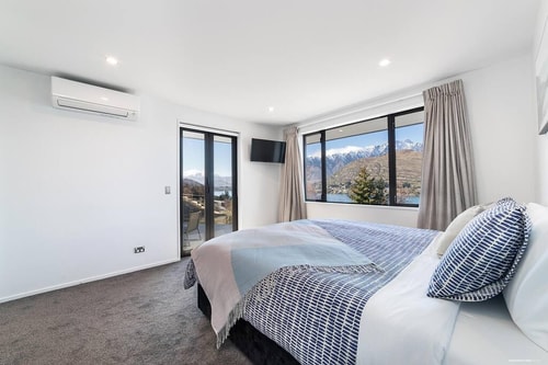Luxury Retreat at 5 on The Hill Queenstown 17 Luxe Stay