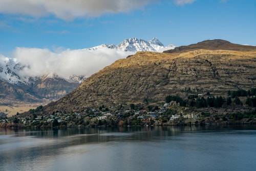 Scenic Lakefront Apartment 22 Luxe Stay