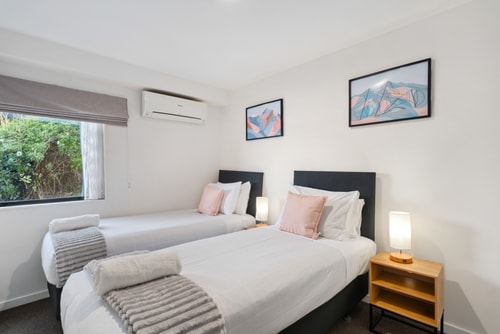 Scenic Lakefront Apartment 12 Luxe Stay