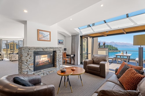 6-bedroom Penthouse Apartment - The Beacon 2 Luxe Stay