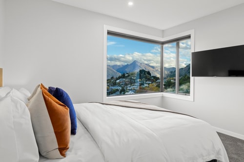 Rivendell Queenstown 9 Luxe Stay